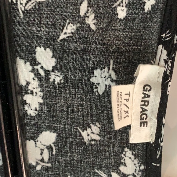 Floral tie front top - Picture 3 of 4